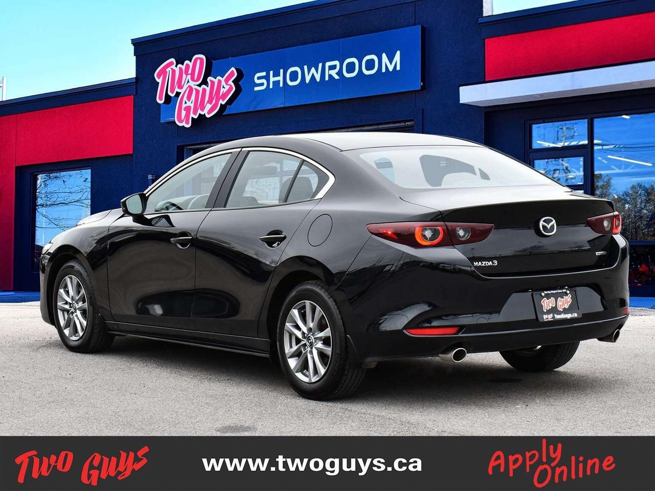 2023 Mazda MAZDA3 GX Auto   Htd Cloth   Bluetooth Photo