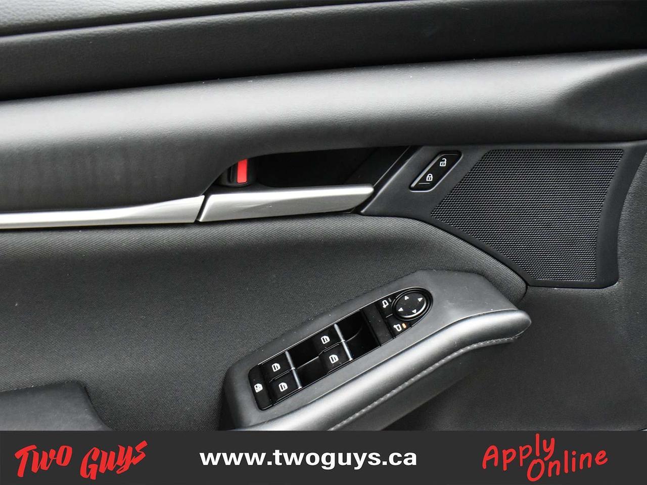 2023 Mazda MAZDA3 GX Auto   Htd Cloth   Bluetooth Photo