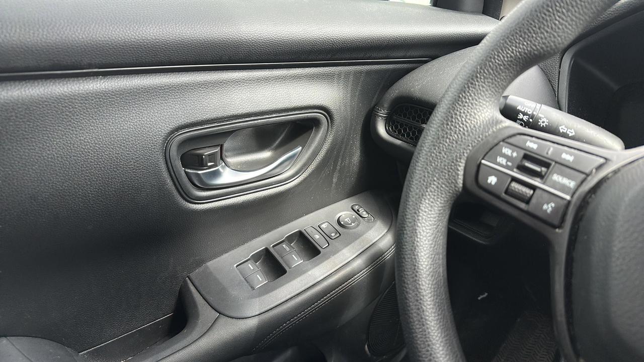 2023 Honda HR-V LX 2WD CVT Photo