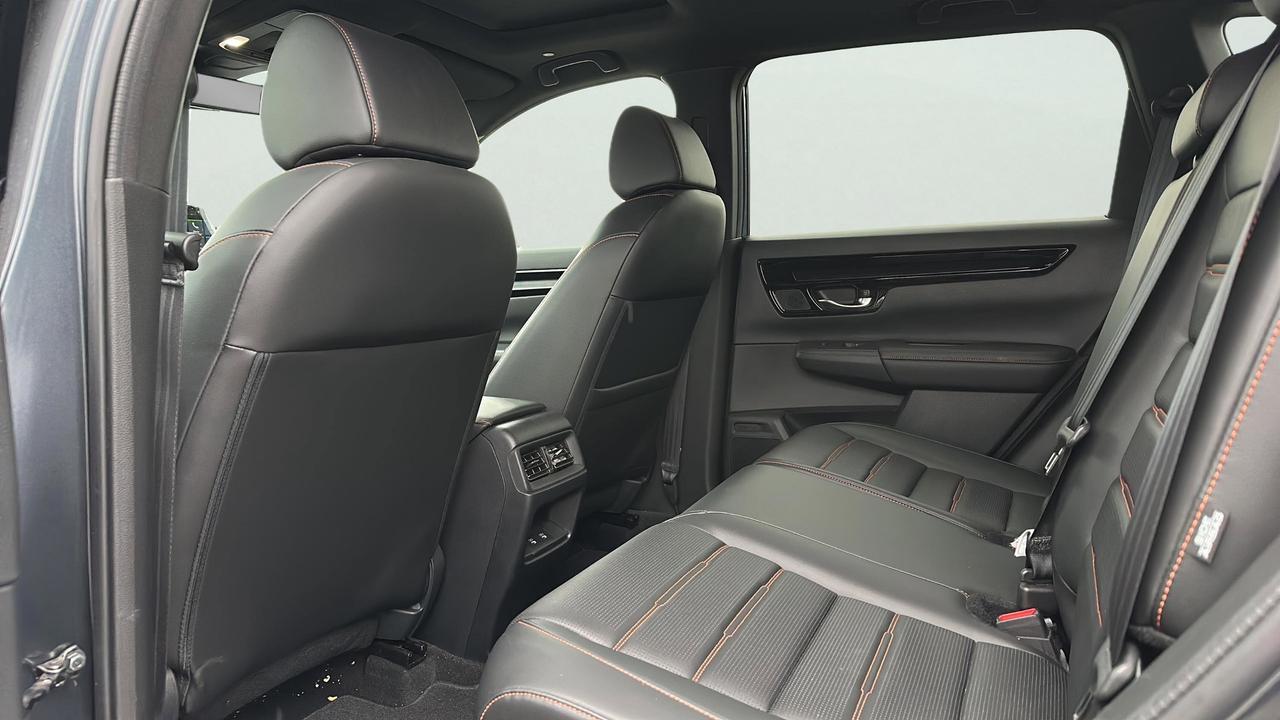 2024 Honda CR-V Hybrid Touring AWD Photo