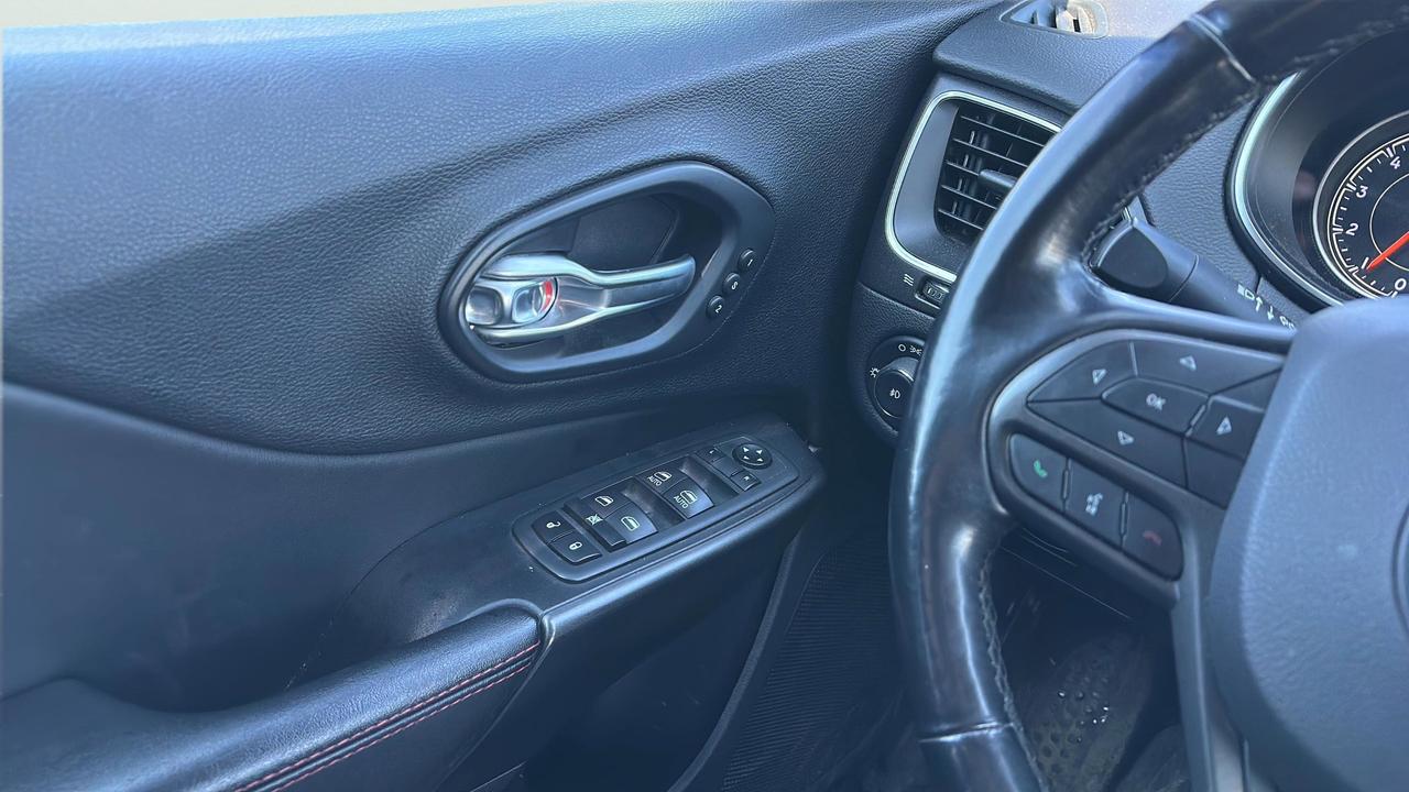 2020 Jeep Cherokee TRAILHAWK ELITE 4X4 Photo