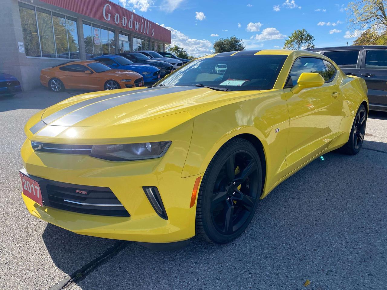 2017 Chevrolet Camaro 2LT, 6 CYL, SUNROOF, REMOTE START, CLEAN CARFAX! Photo