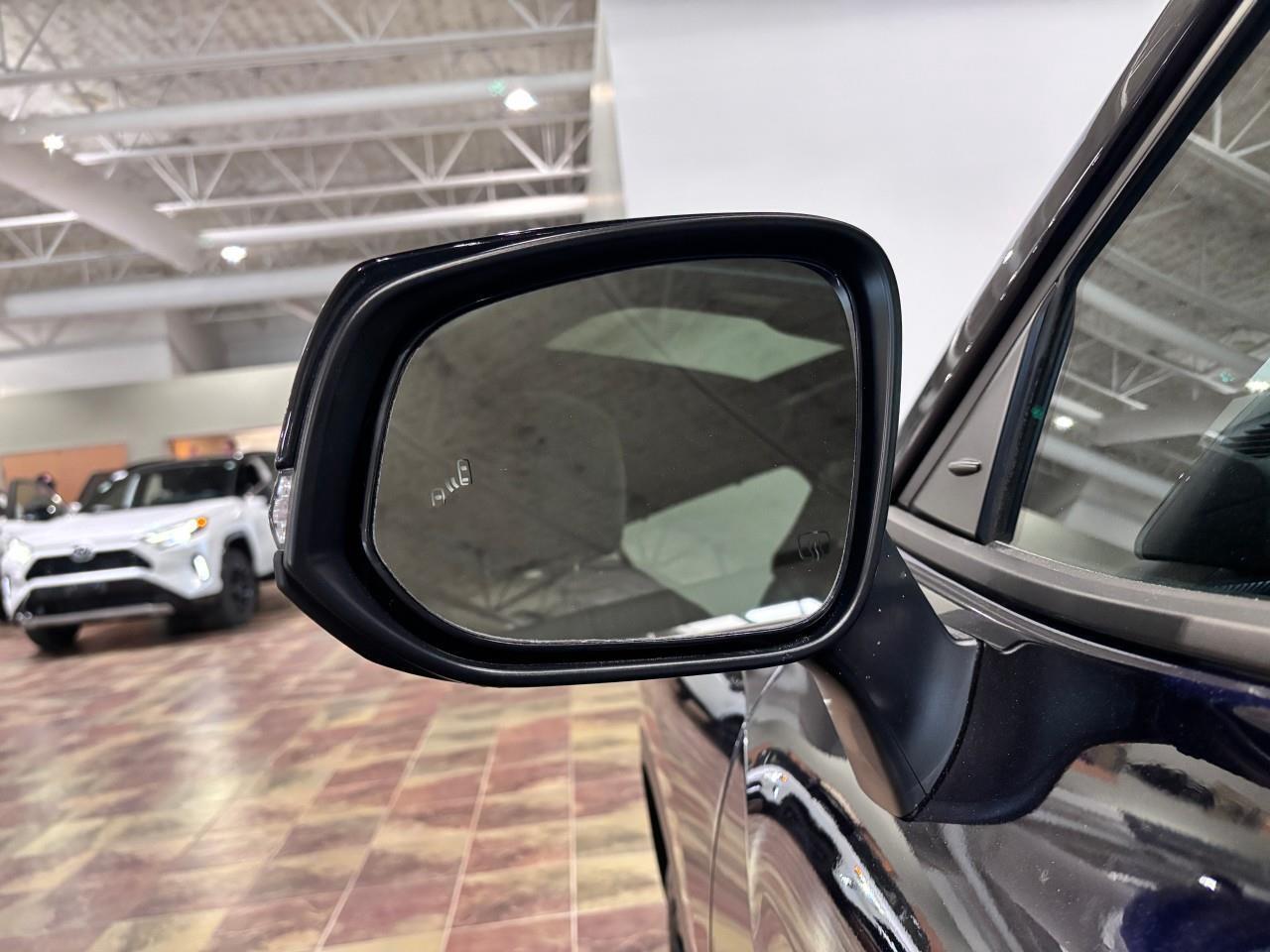 2024 Toyota Highlander XSE Photo