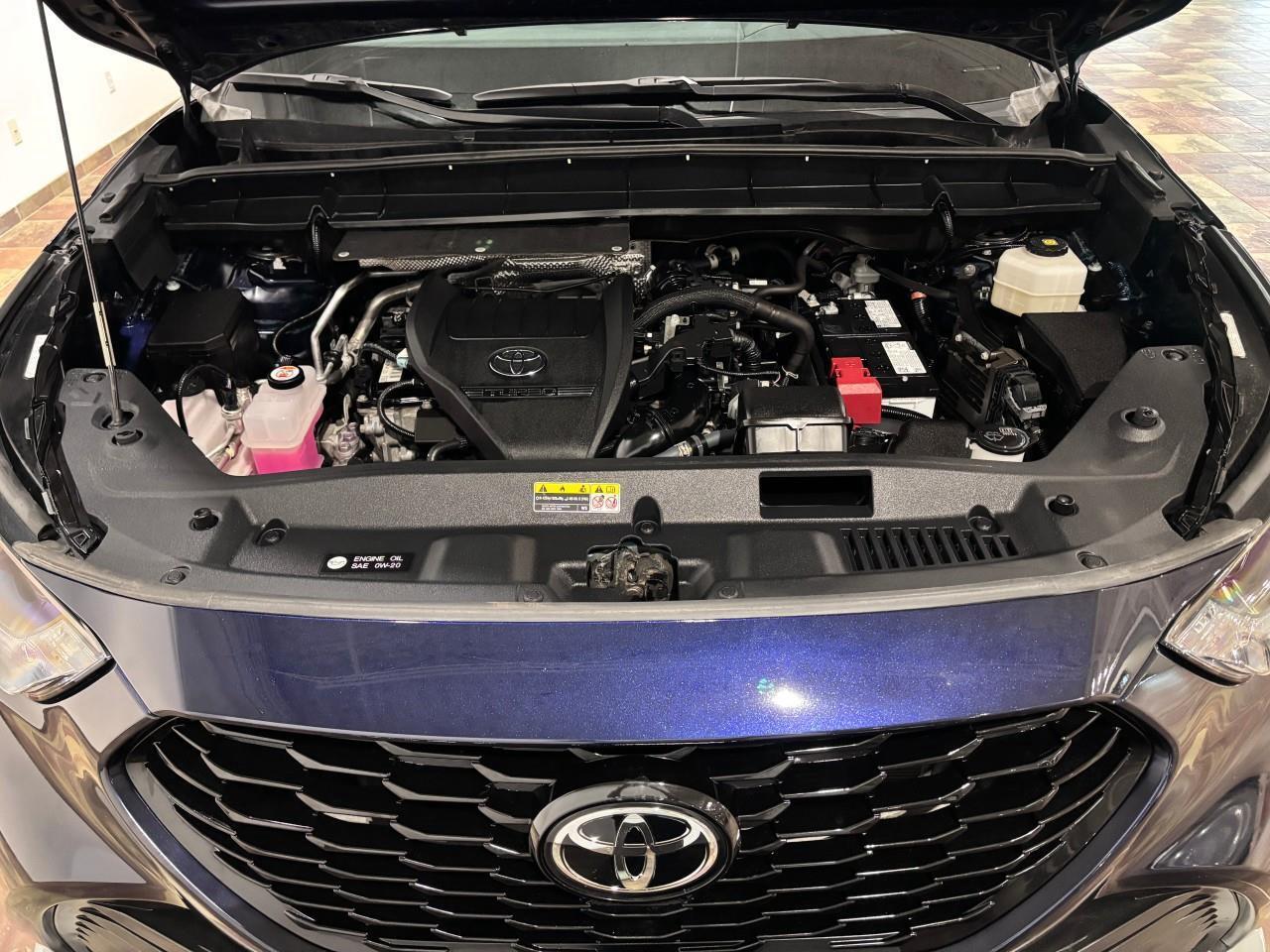 2024 Toyota Highlander XSE Photo