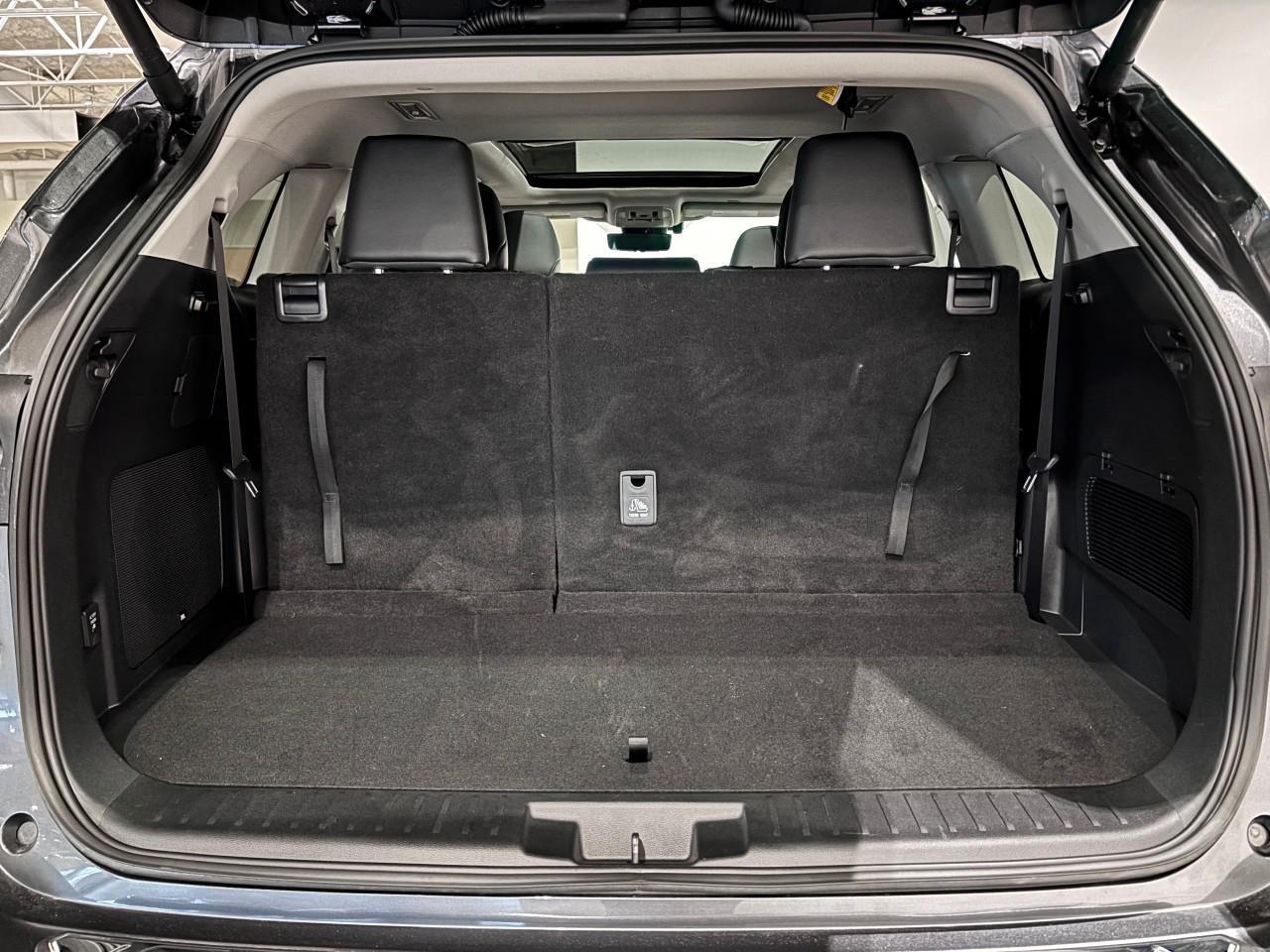 2025 Toyota Highlander Hybrid Limited Hybrid Limited Platinum Photo