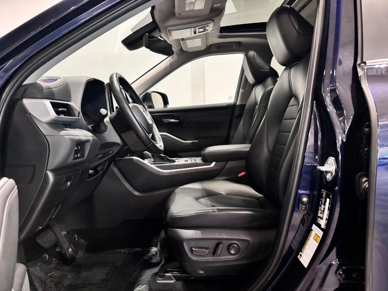 2023 Toyota Highlander XLE Photo