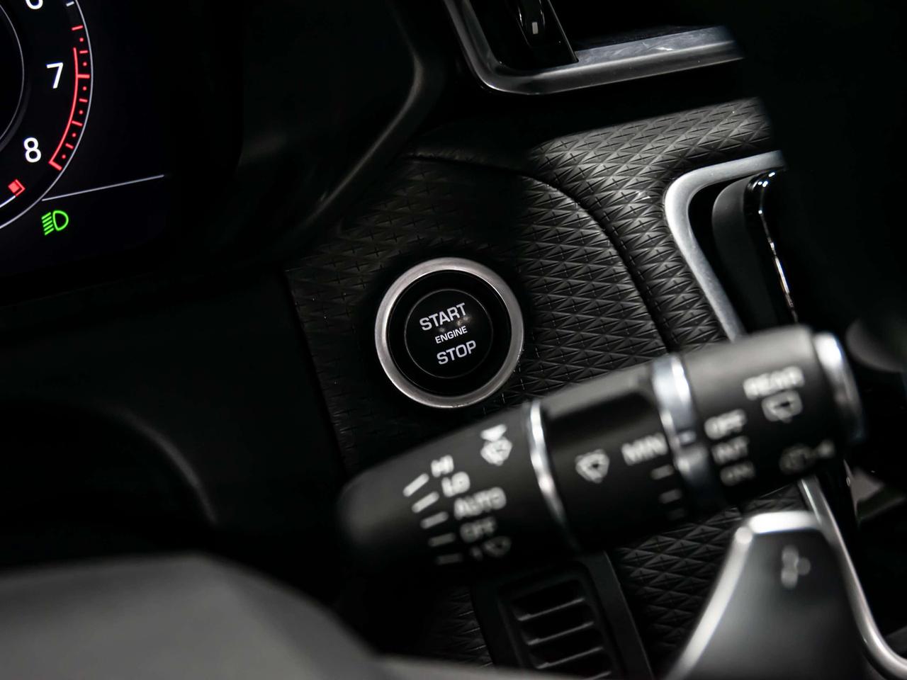 2020 Land Rover Range Rover Velar V6 R-DYNAMIC S COLLISION AVOIDANCE SPOTS Photo