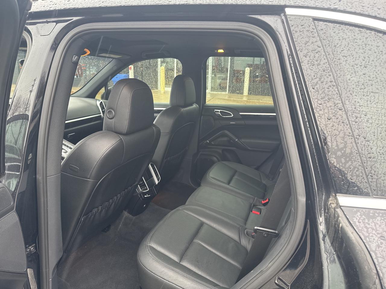 2012 Porsche Cayenne AWD S HYBRID NAVIGATION PANORAMIC SUNROOF Photo