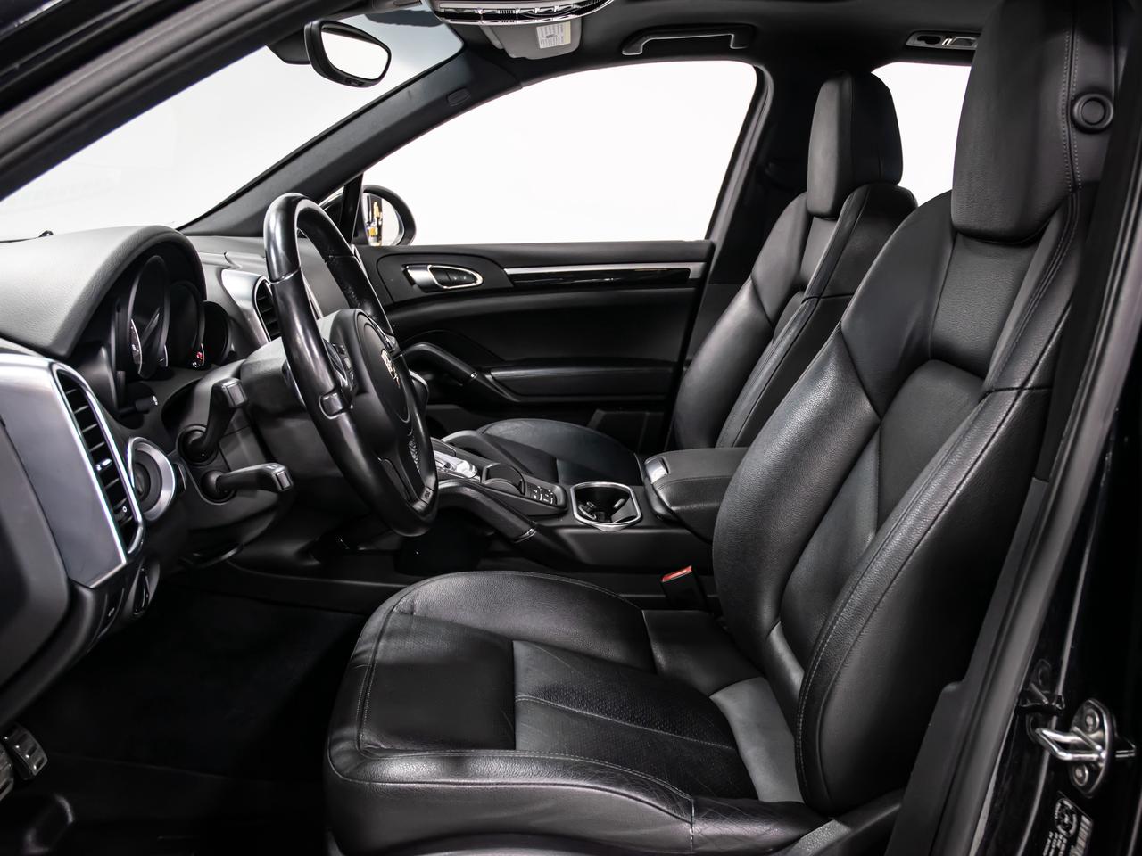 2012 Porsche Cayenne AWD S HYBRID NAVIGATION PANORAMIC SUNROOF Photo