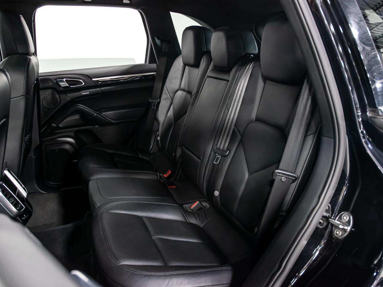 2012 Porsche Cayenne AWD S HYBRID NAVIGATION PANORAMIC SUNROOF Photo