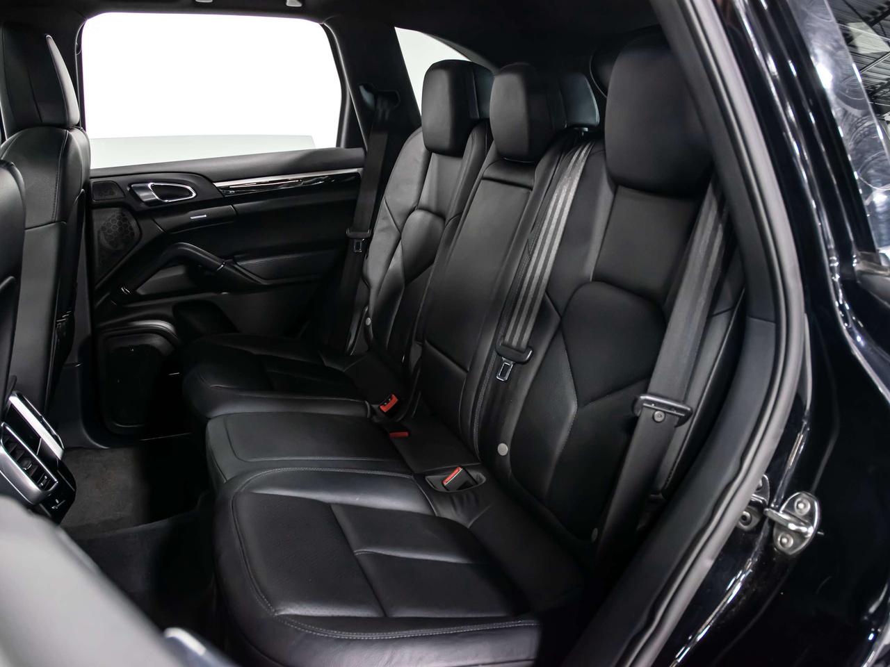 2012 Porsche Cayenne AWD S HYBRID NAVIGATION PANORAMIC SUNROOF Photo