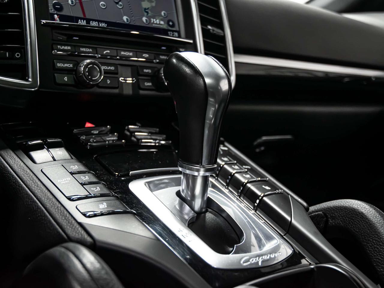 2012 Porsche Cayenne AWD S HYBRID NAVIGATION PANORAMIC SUNROOF Photo