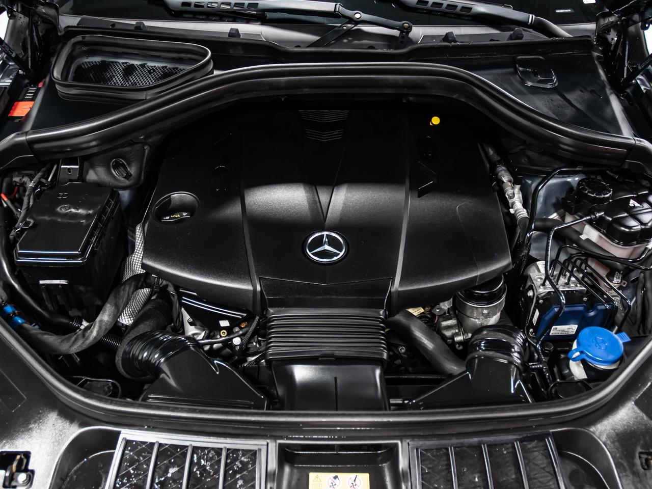 2015 Mercedes-Benz M-Class 4MATIC ML 350 BLUETEC AMG PKG REAR DVD DIESEL Photo