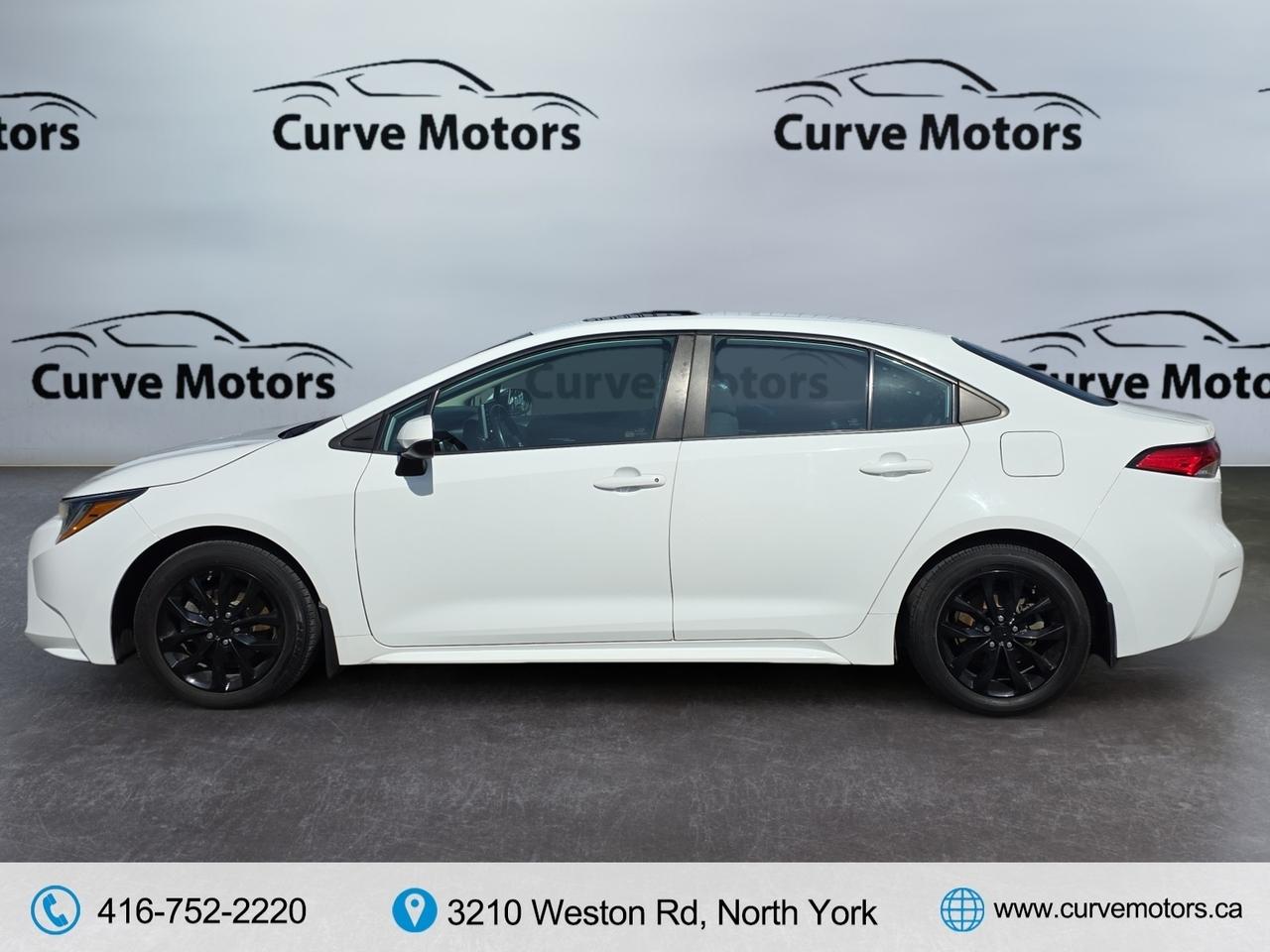 2020 Toyota Corolla LE * NO ACCIDENTS / SUNROOF / CAMERA / BLIND SPOT Photo