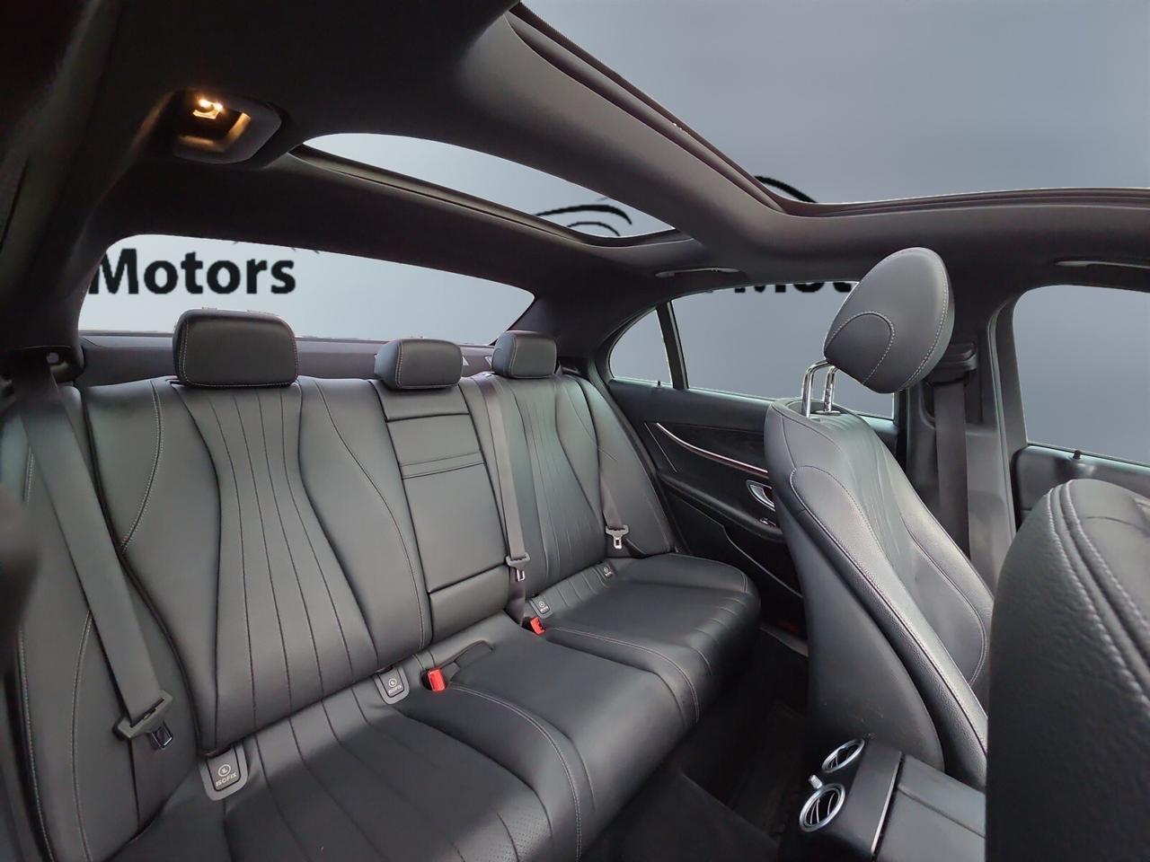 2019 Mercedes-Benz E-Class E 300 4MATIC AMG PKG * NO ACCIDENTS / BURMESTER SO Photo