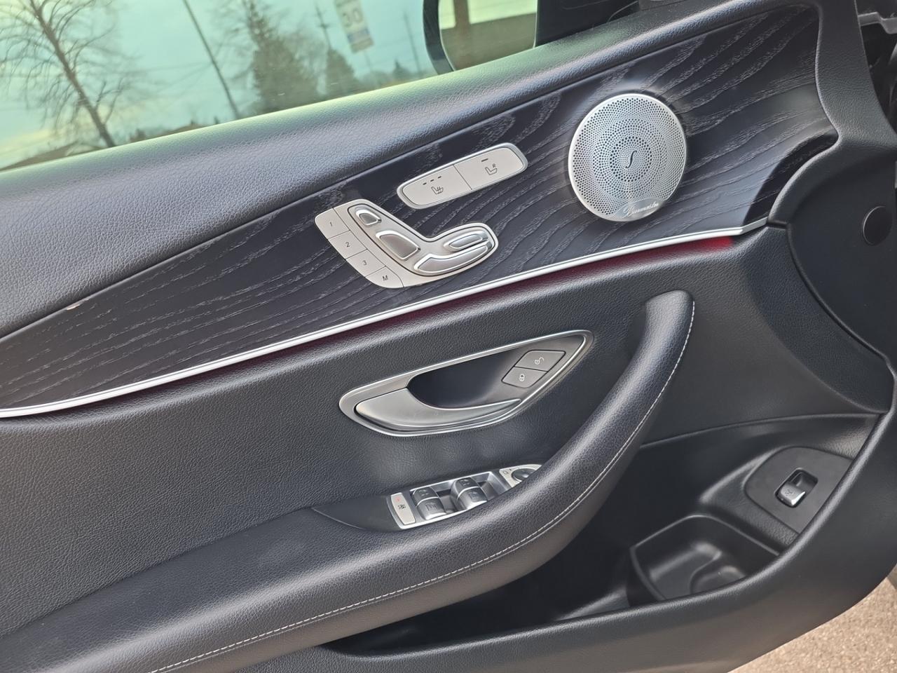 2019 Mercedes-Benz E-Class E 300 4MATIC AMG PKG * NO ACCIDENTS / BURMESTER SO Photo