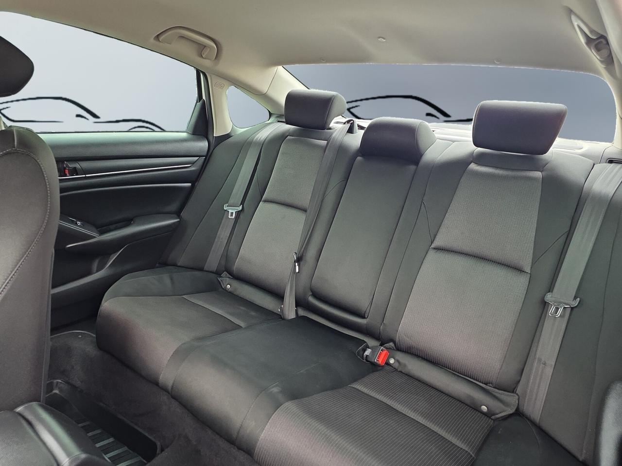 2020 Honda Accord LX * NO ACCIDENTS / CARPLAY / CAMERA / LED LIGHTS Photo
