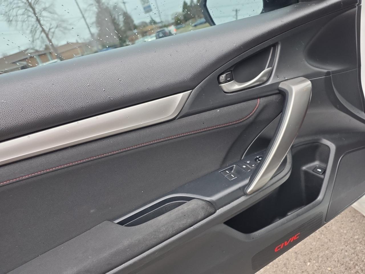 2018 Honda Civic Coupe Si Manual HFP PKG * CARPLAY / CAMERA / ROOF Photo