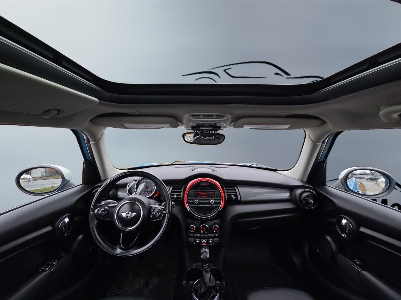 2015 MINI Cooper 5 Door AUTOMATIC / PANORAMIC ROOF / PUSH START / LEATHER Photo