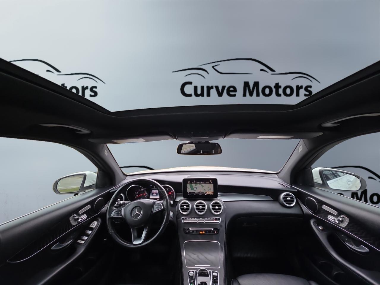 2019 Mercedes-Benz GLC-Class GLC 300 4MATIC * LOW KM / PANORAMIC ROOF / 360 CAM Photo