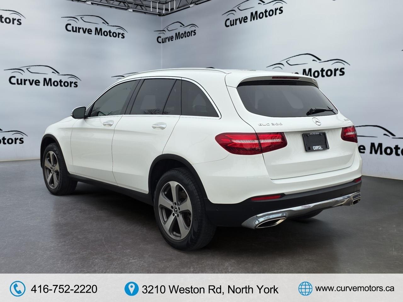 2019 Mercedes-Benz GLC-Class GLC 300 4MATIC * LOW KM / PANORAMIC ROOF / 360 CAM Photo