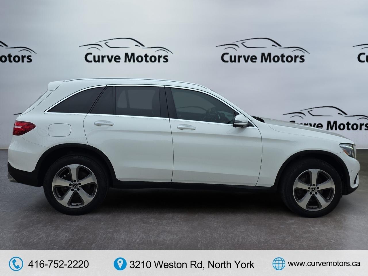 2019 Mercedes-Benz GLC-Class GLC 300 4MATIC * LOW KM / PANORAMIC ROOF / 360 CAM Photo