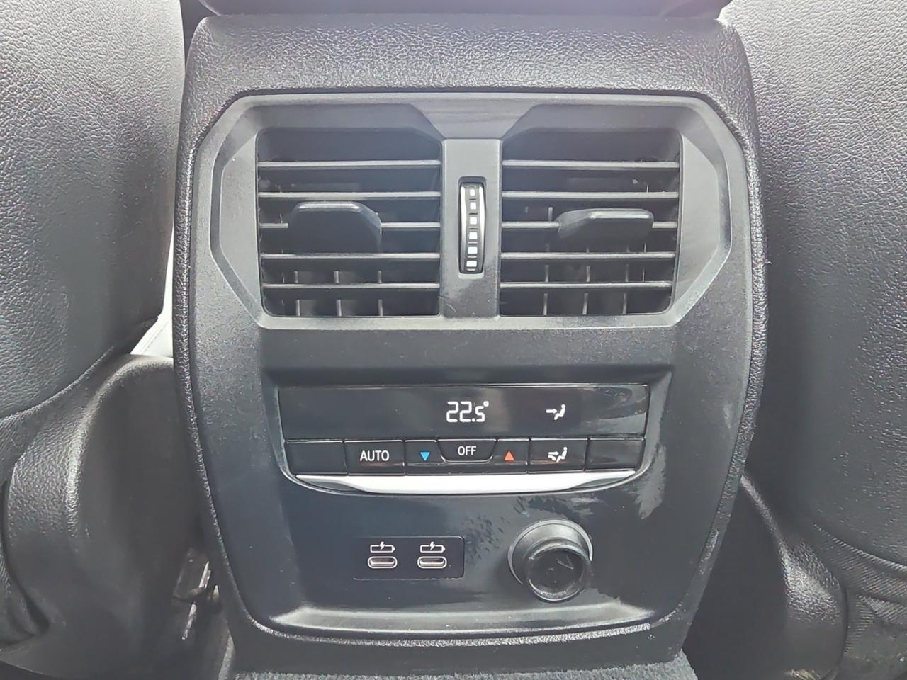 2020 BMW 3 Series 330i xDrive * NO ACCIDENTS / 1 OWNER / FULL SERVIC Photo