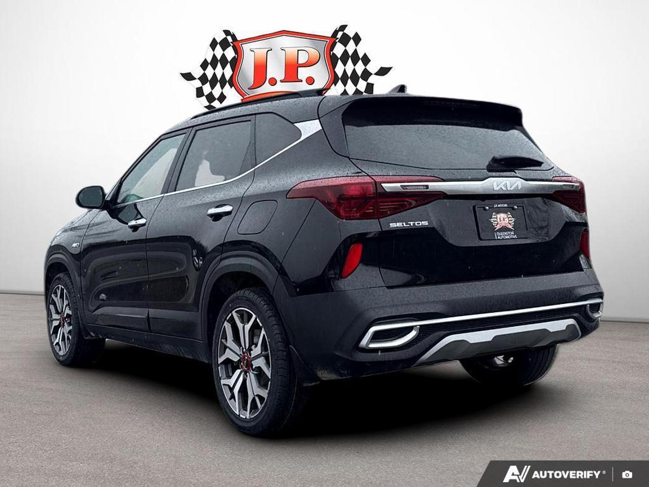 2022 Kia Seltos SX Turbo w/Black Interior BACKUP CAM   HEATED & CO Photo
