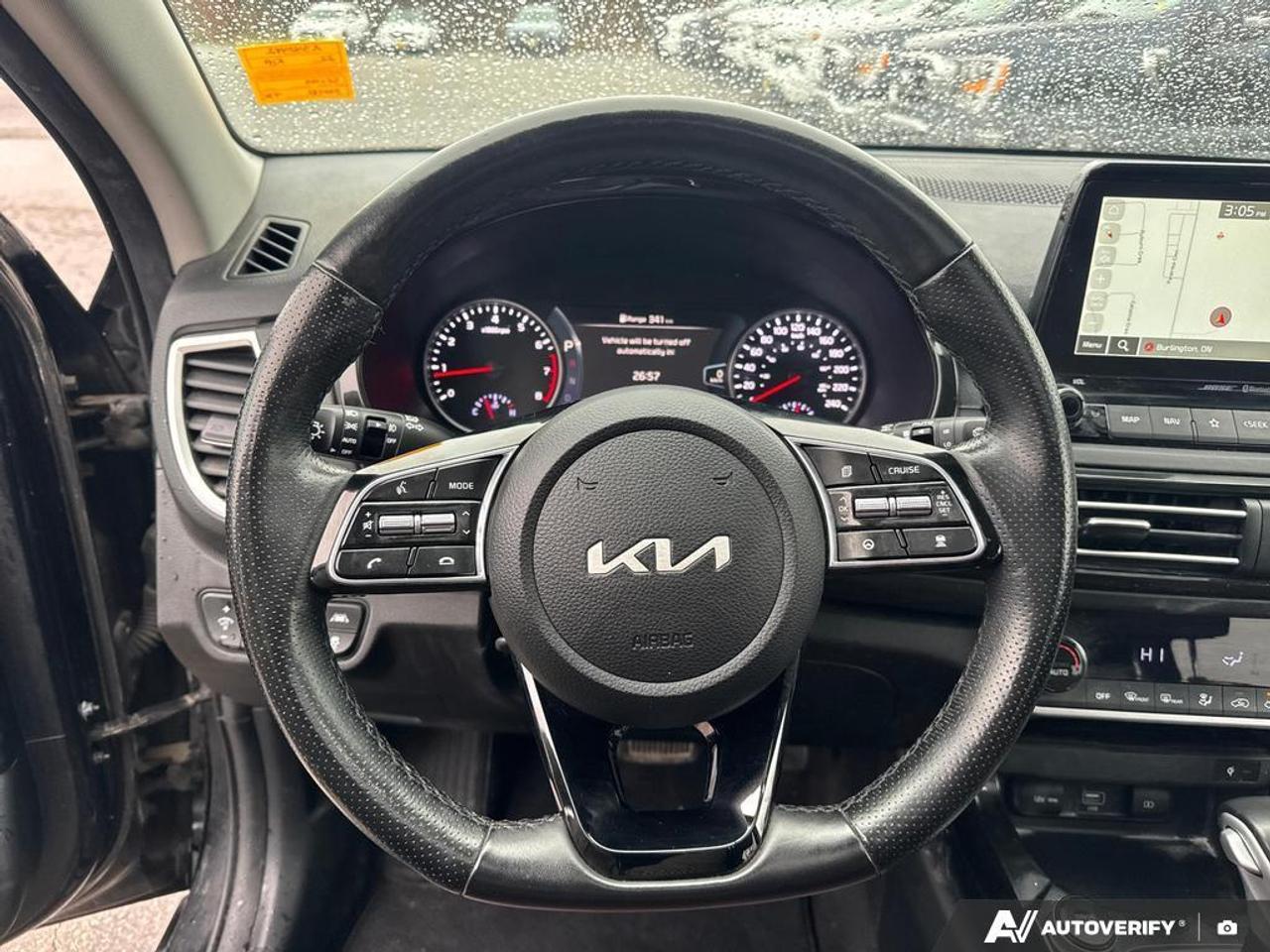 2022 Kia Seltos SX Turbo w/Black Interior BACKUP CAM   HEATED & CO Photo