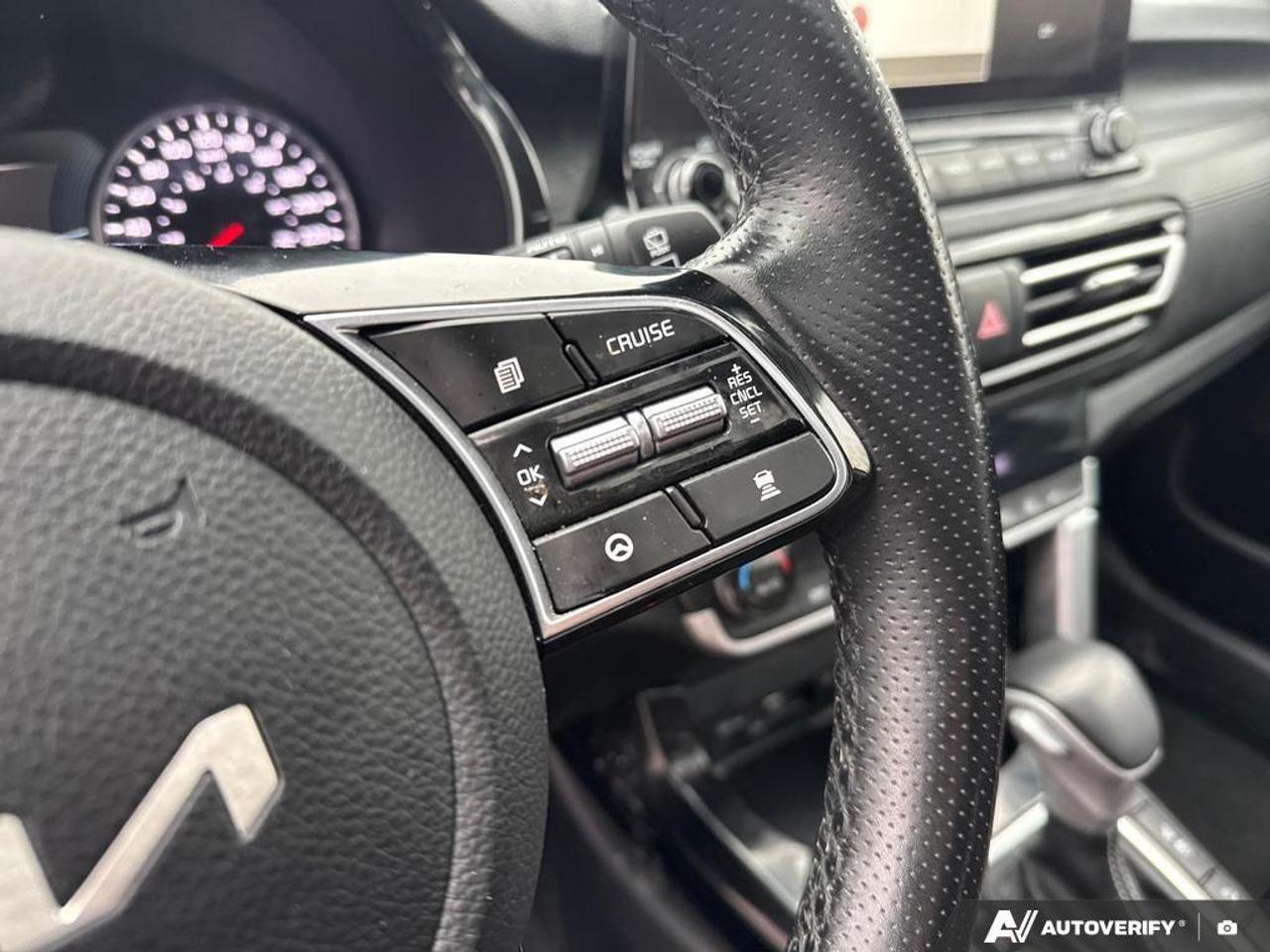 2022 Kia Seltos SX Turbo w/Black Interior BACKUP CAM   HEATED & CO Photo