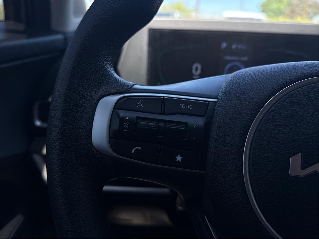 2023 Kia Sportage LX CRUISE CLEAN MUST SEE WE FINANCE ALL CREDIT Photo