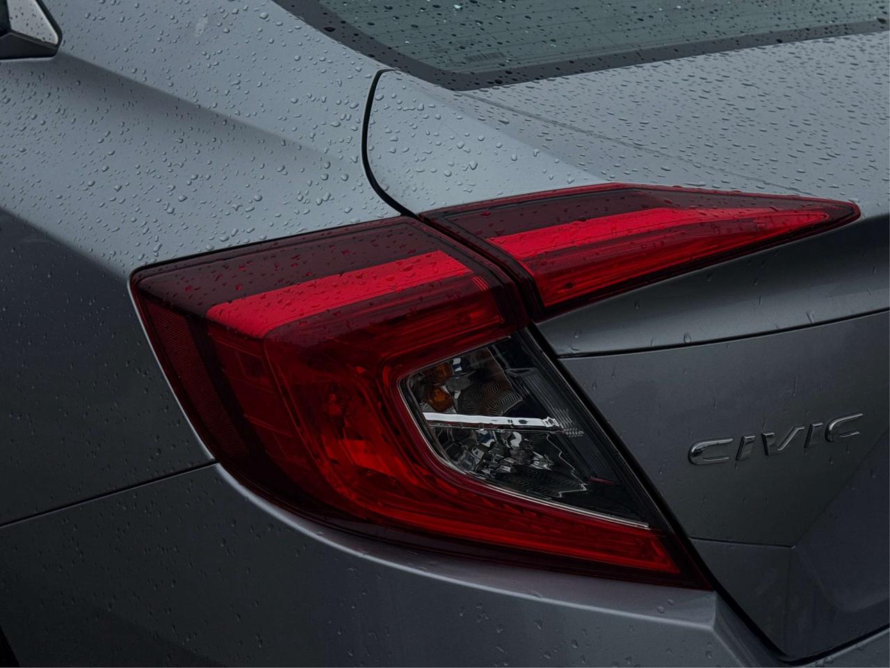2020 Honda Civic LX CLEAN HEATED SEATS! WE FINANCE ALL CREDIT! Photo