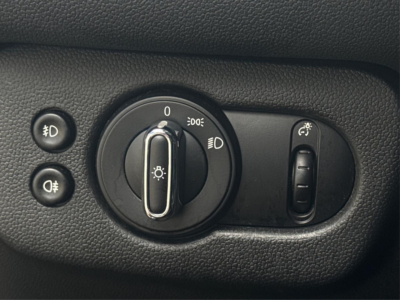 2017 MINI Cooper Clubman AWD LEATHER PANOROOF H-SEAT WE FINANCE ALL CREDIT! Photo