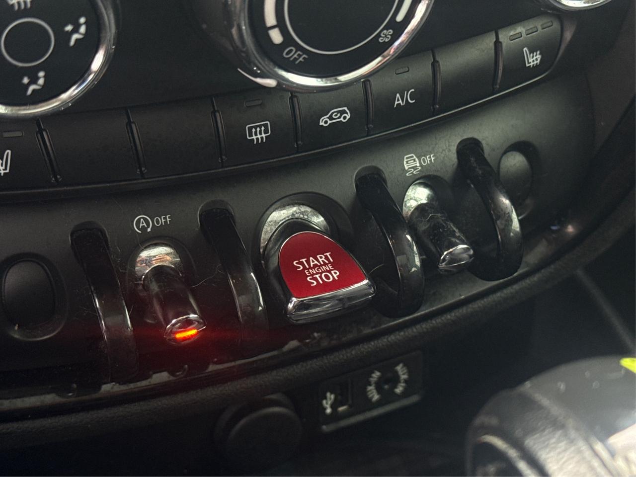 2017 MINI Cooper Clubman AWD LEATHER PANOROOF H-SEAT WE FINANCE ALL CREDIT! Photo