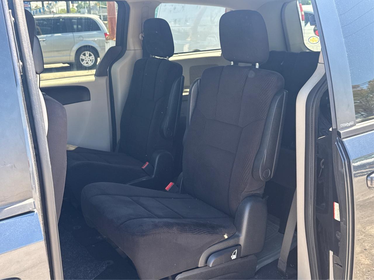 2014 Dodge Grand Caravan SXT CERTIFIED CLEAN VAN WE FINANCE ALL CREDIT Photo