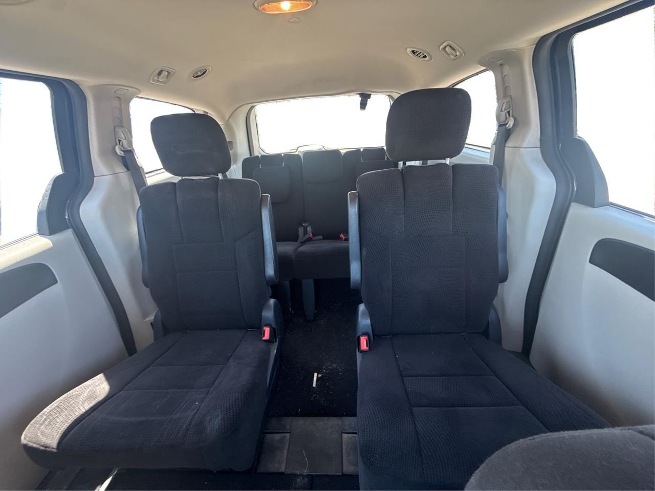 2014 Dodge Grand Caravan SXT CERTIFIED CLEAN VAN WE FINANCE ALL CREDIT Photo