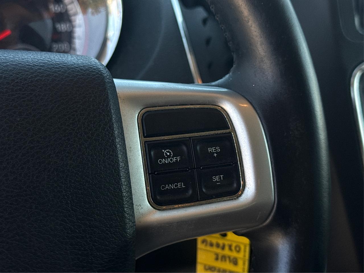 2014 Dodge Grand Caravan SXT CERTIFIED CLEAN VAN WE FINANCE ALL CREDIT Photo
