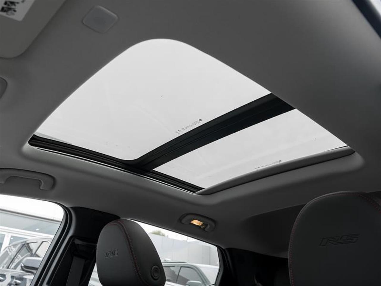2027 Chevrolet Bolt RS 4dr Photo