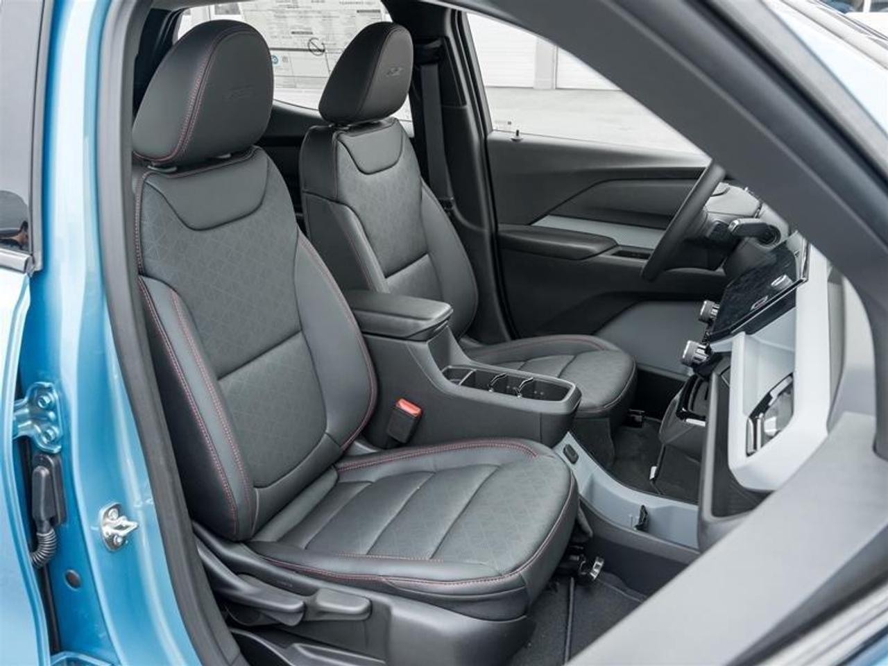 2027 Chevrolet Bolt RS 4dr Photo