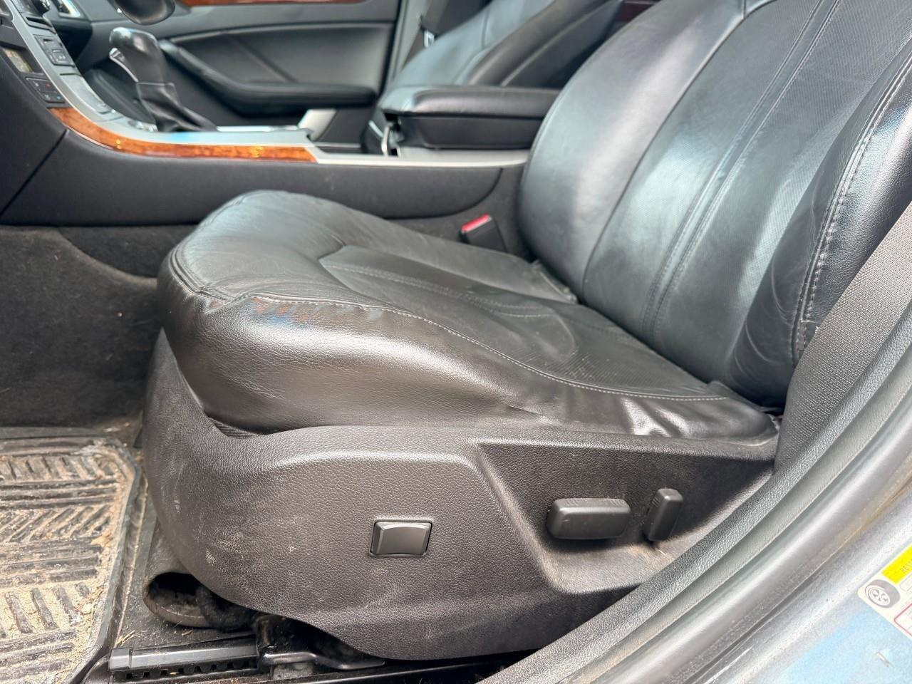 2008 Cadillac CTS AWD w/1SACTS, W/1SA, 3.6L V6, AWD, ALLOYS, LEATHER Photo