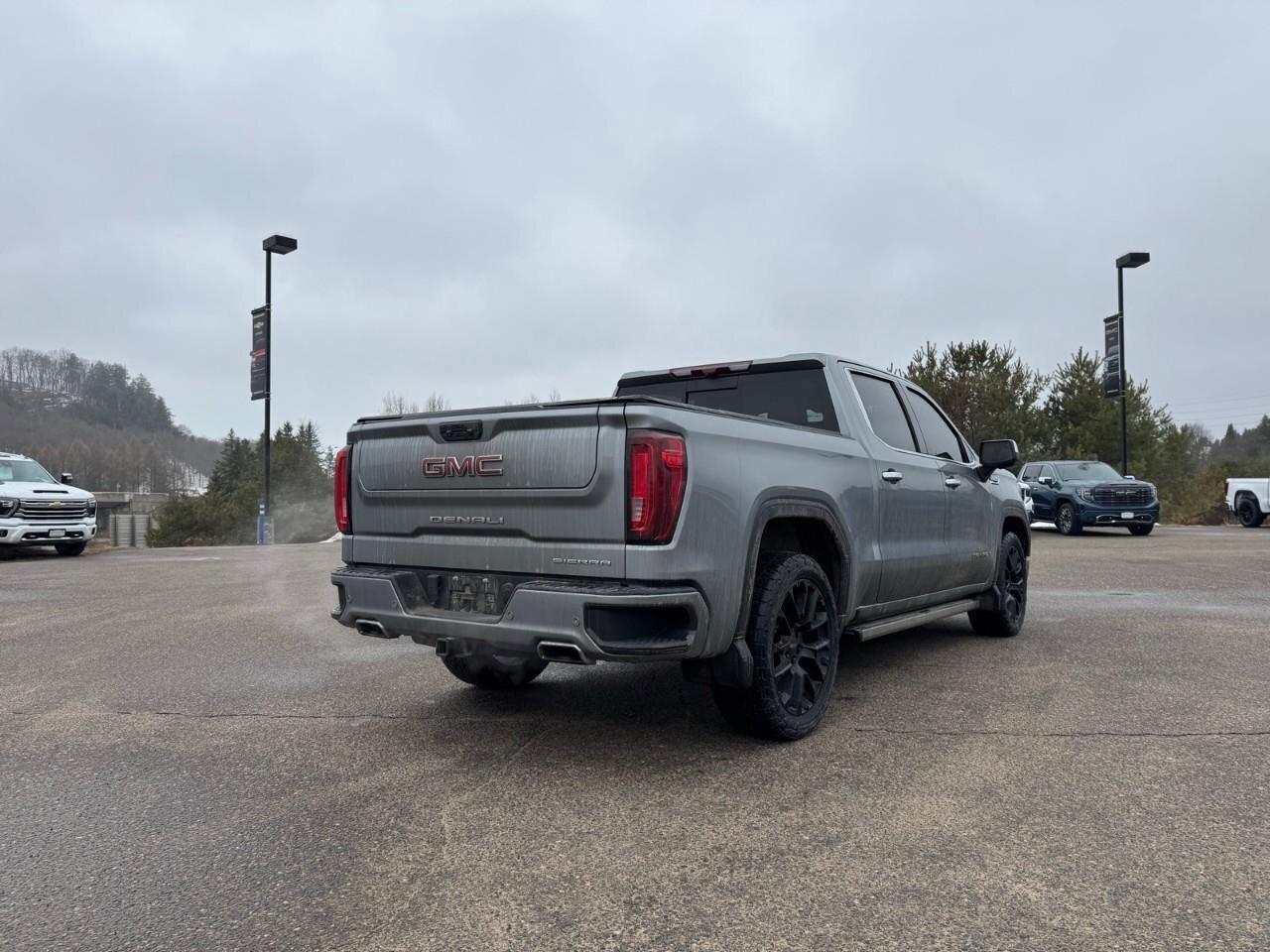 2023 GMC Sierra 1500 4WD Crew Cab 147  Denali Photo