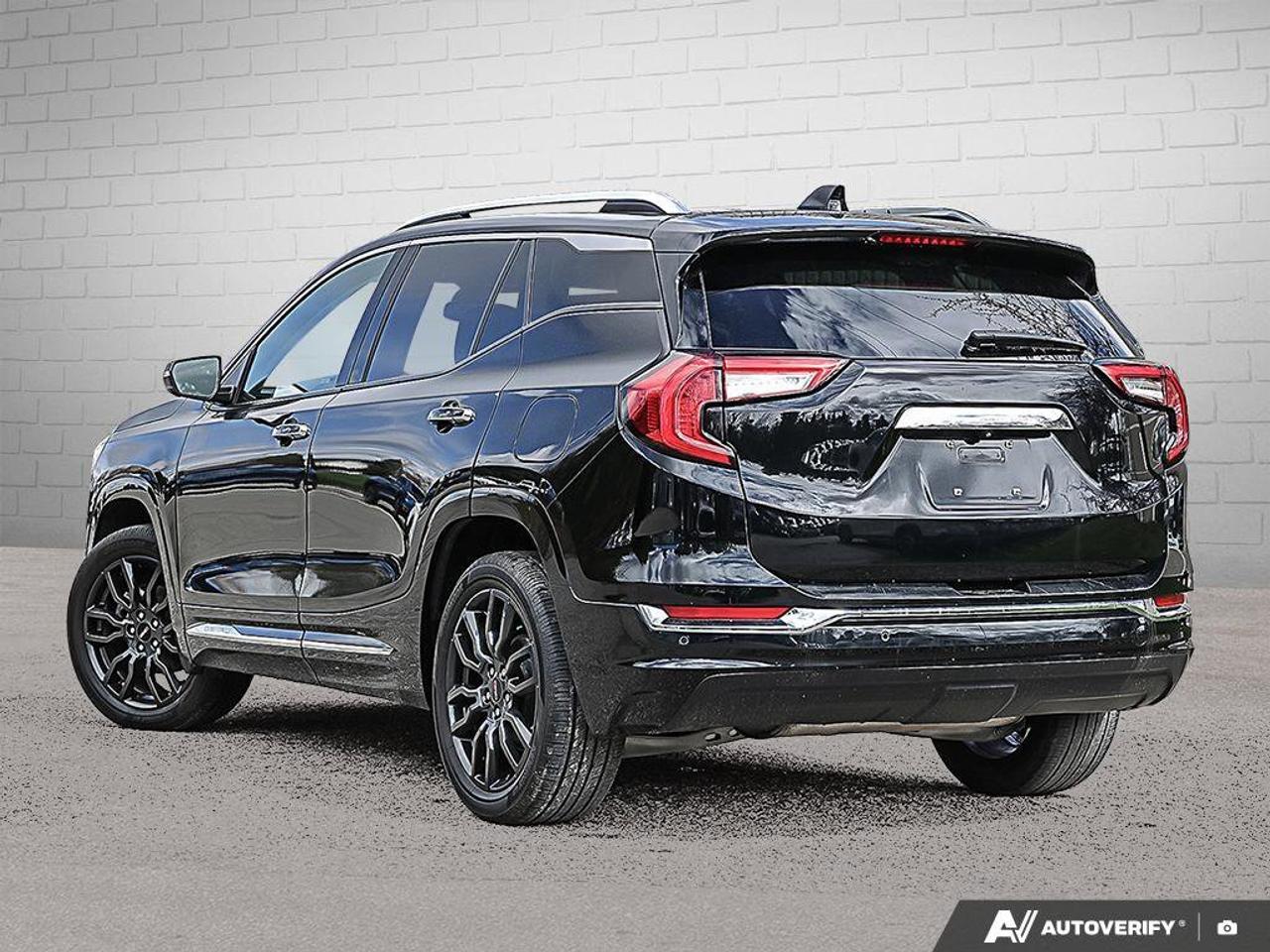 2023 GMC Terrain Awd 4dr Denali Photo3
