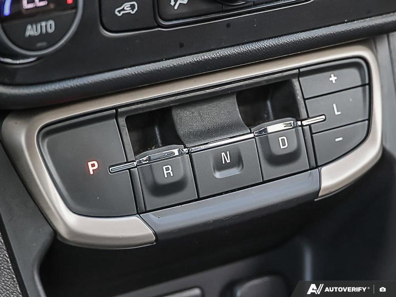 2023 GMC Terrain Awd 4dr Denali Photo