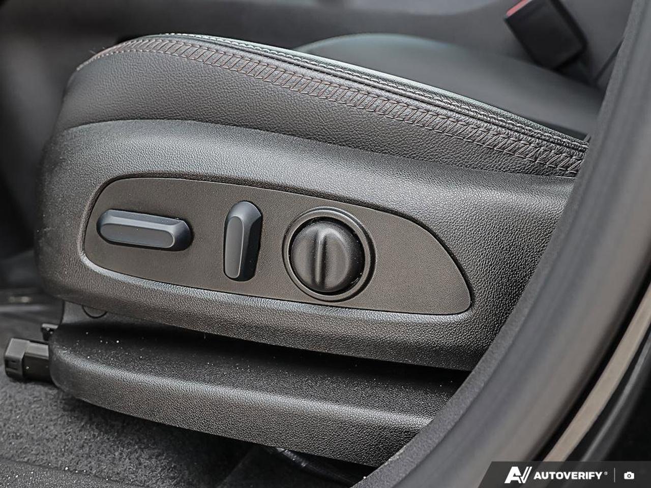 2023 GMC Terrain Awd 4dr Denali Photo
