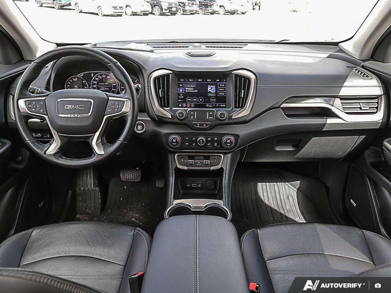 2023 GMC Terrain Awd 4dr Denali Photo