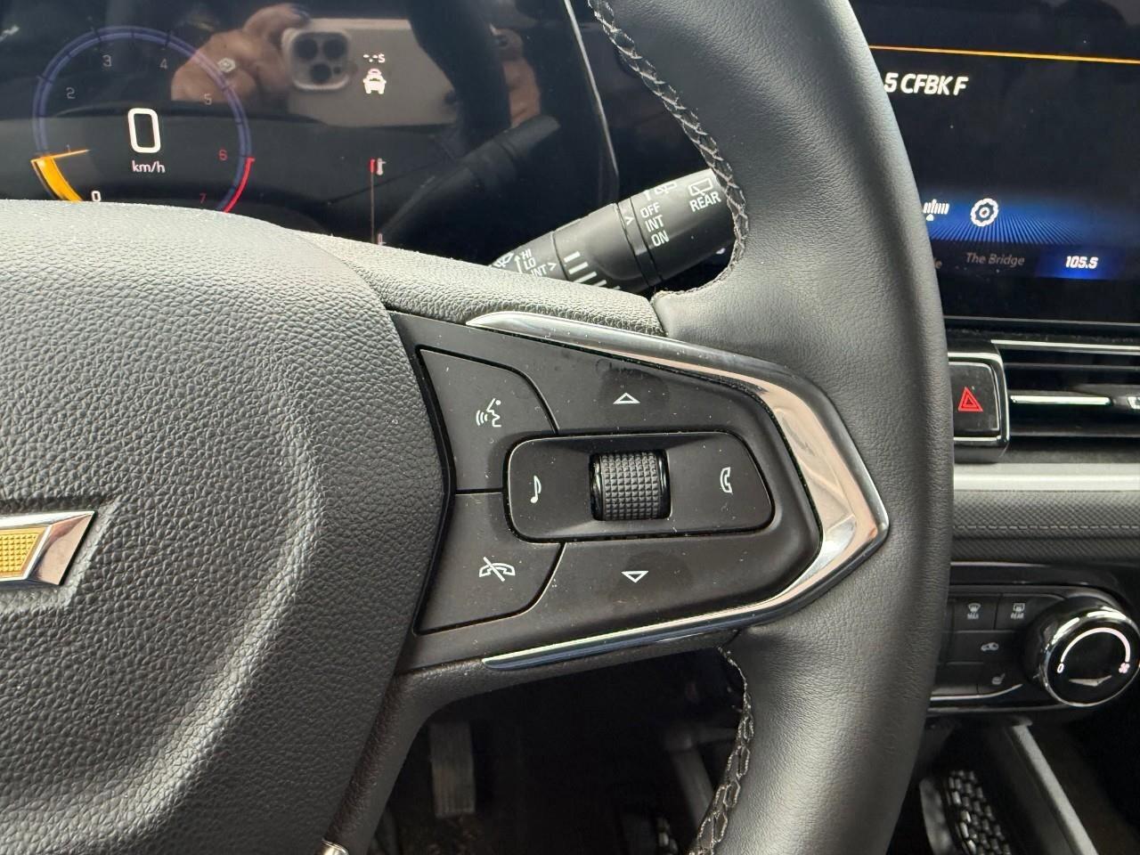 2025 Chevrolet TrailBlazer LT   LANE ASSIST. CRUISE CONTROL. REMOTE START. Photo