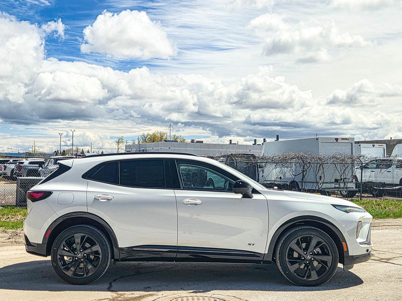 2026 Buick Envision SPORT TOURING Photo3