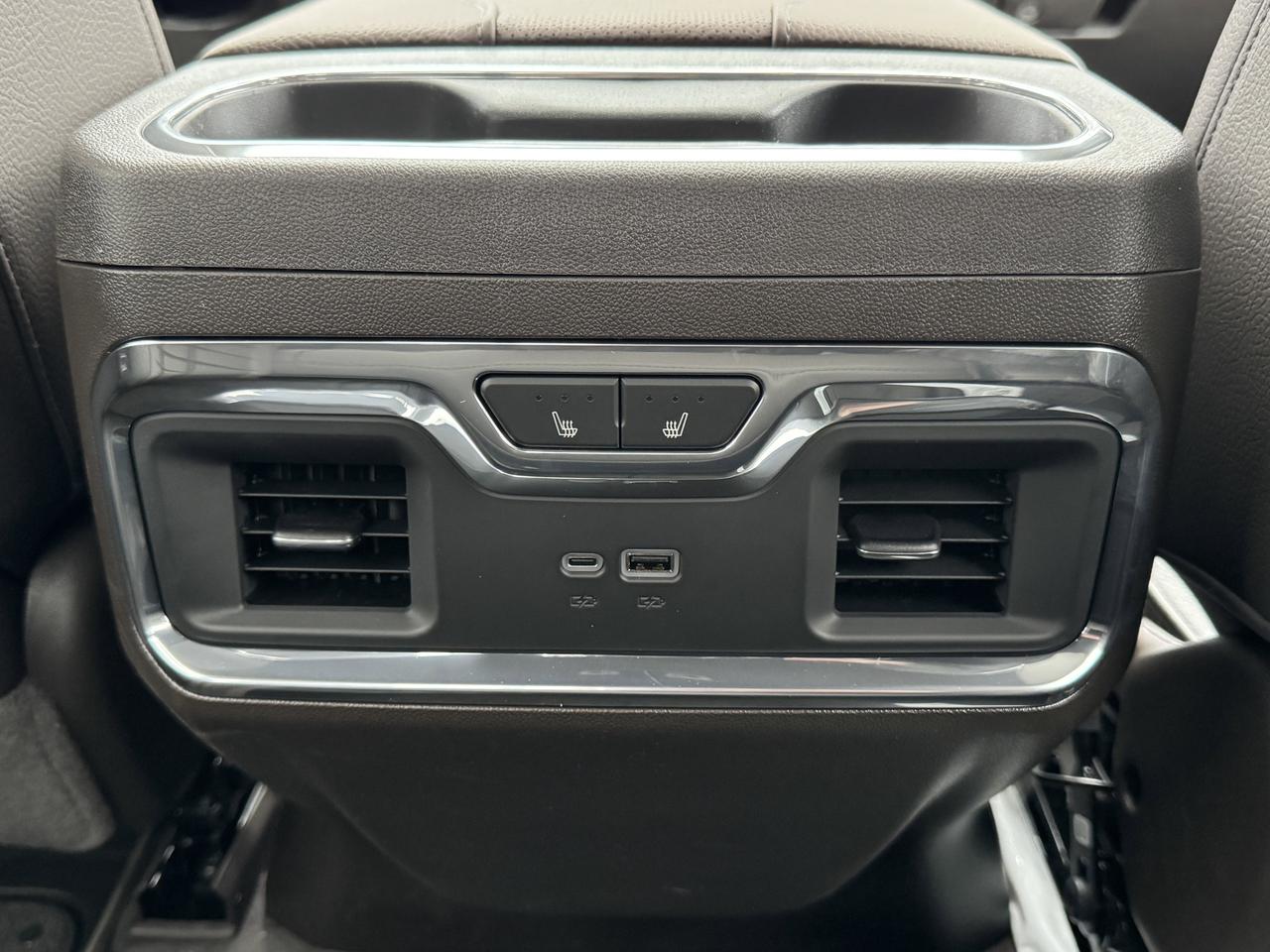 2026 GMC Sierra 1500 Denali Photo