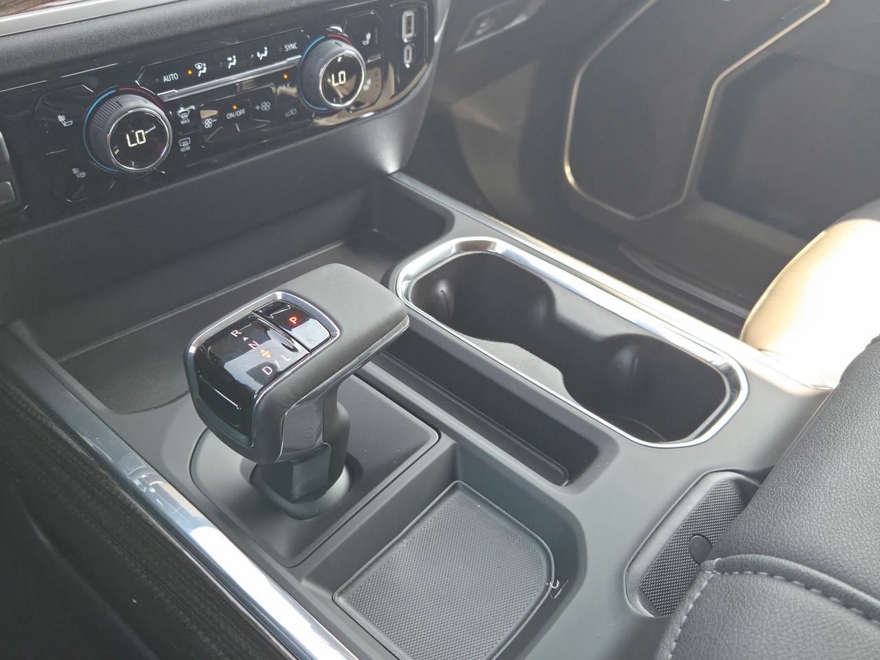 2026 Chevrolet Silverado 1500 RST Photo