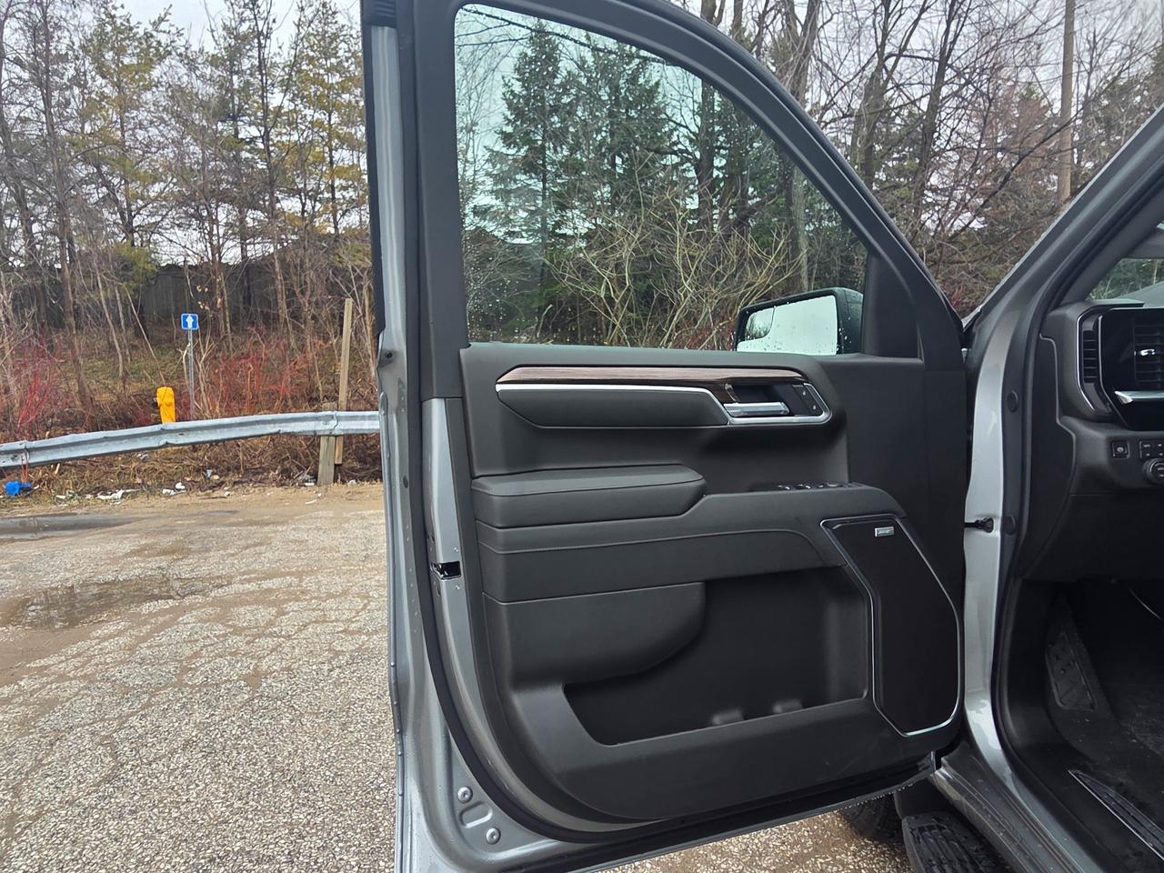 2026 Chevrolet Silverado 1500 RST Photo